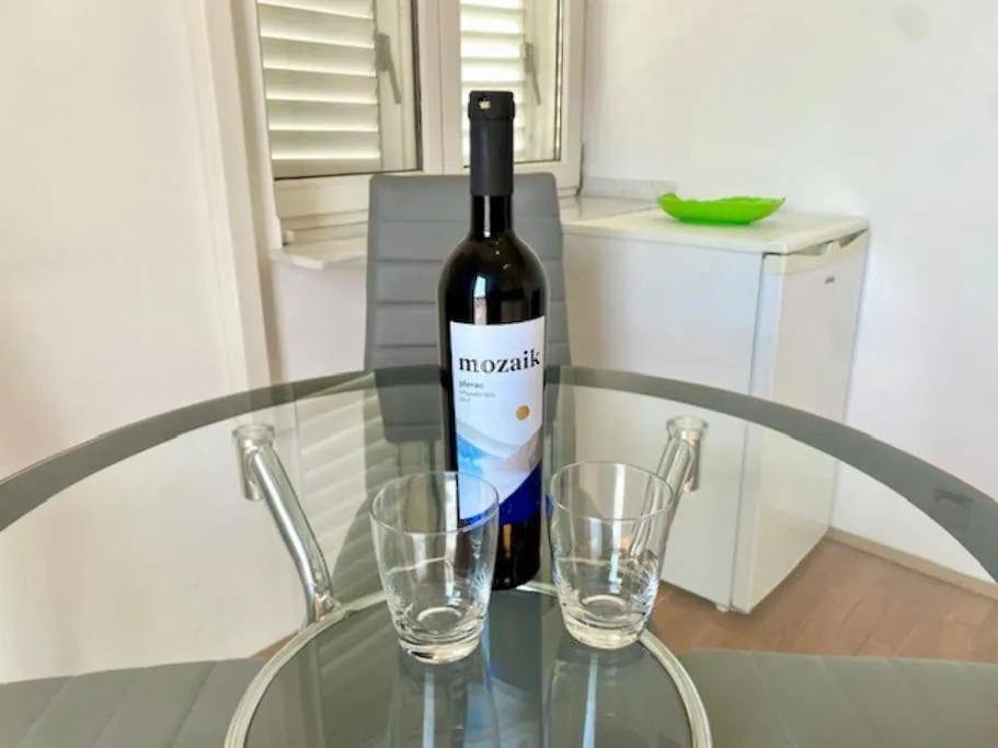 Charming 1-Bed Apartment Near Arena And Centre Pula Croatia